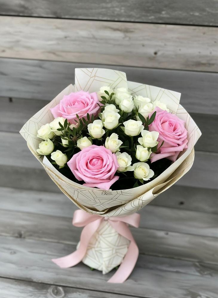 Букет цветов из: Розы в Новодонецкой