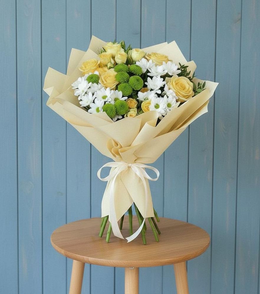 Букет цветов из: Хризантемы и Розы в Новодонецкой