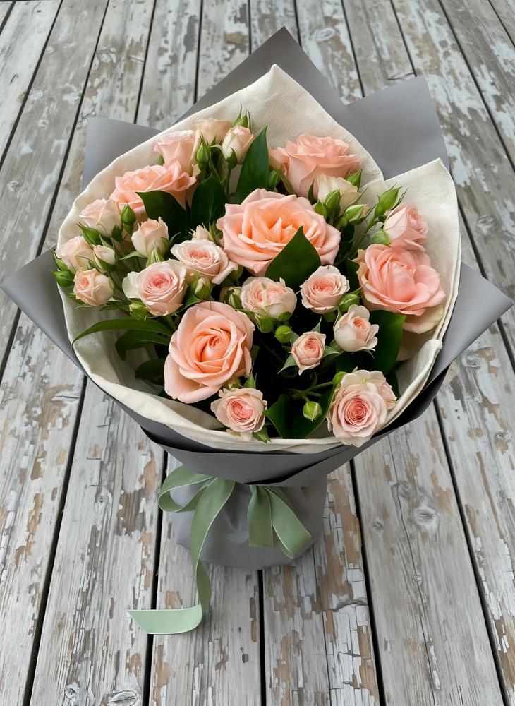 Букет цветов из: Розы в Новодонецкой