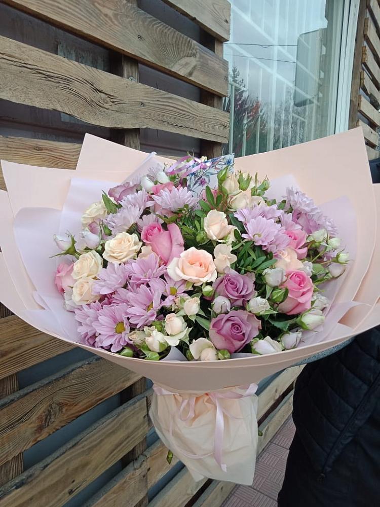 Букет цветов из: Розы и Хризантемы в Новодонецкой