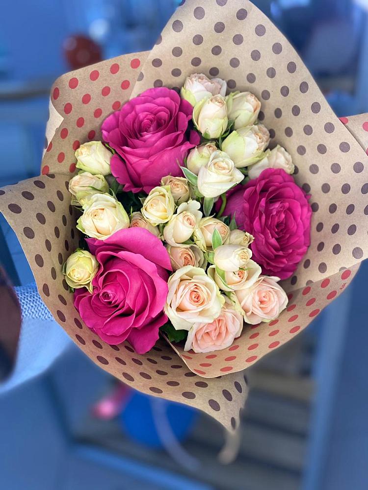 Букет цветов из: Розы в Новодонецкой