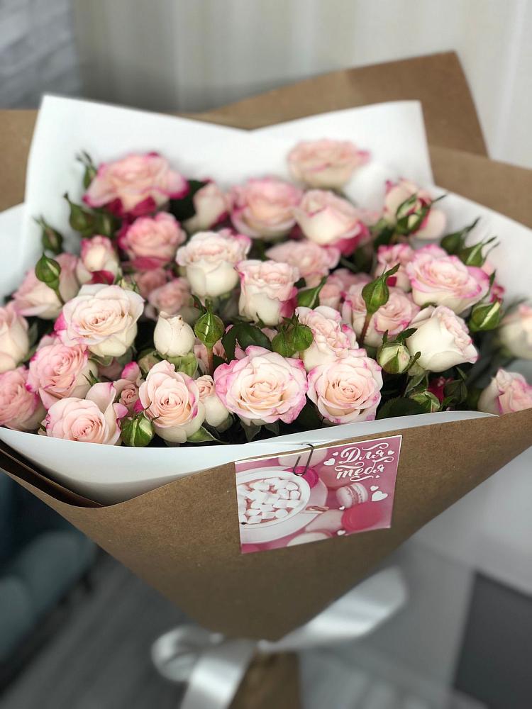 Букет цветов из: Розы в Новодонецкой