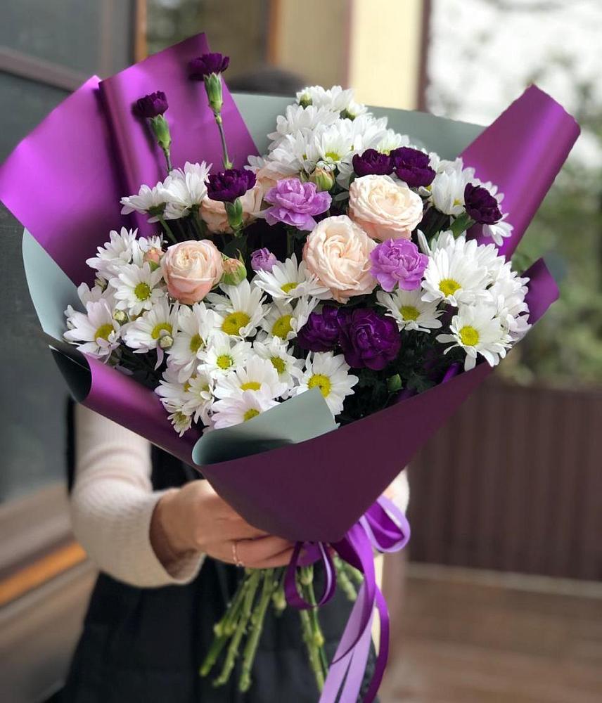 Букет цветов из: Хризантемы, Гвоздики и Розы в Новодонецкой