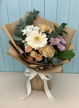 Букет цветов из:  Герберы и Хризантемы в Новодонецкой