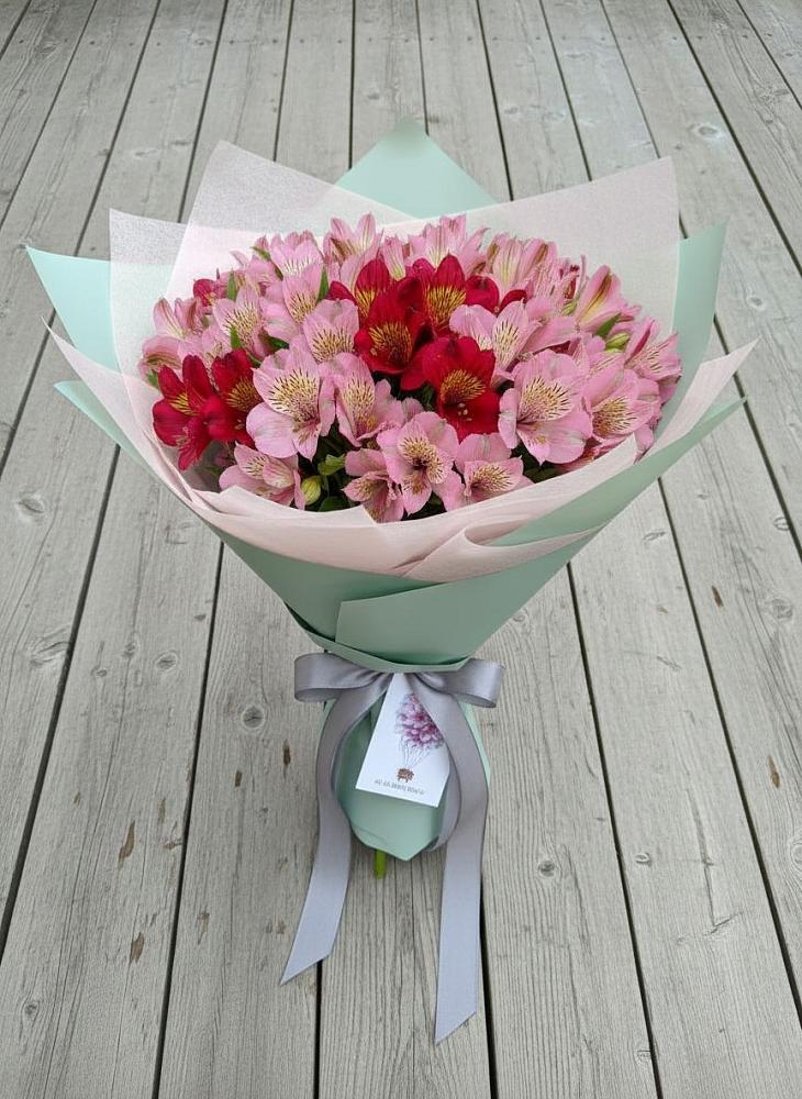 Букет цветов из: Альстромерии в Новодонецкой