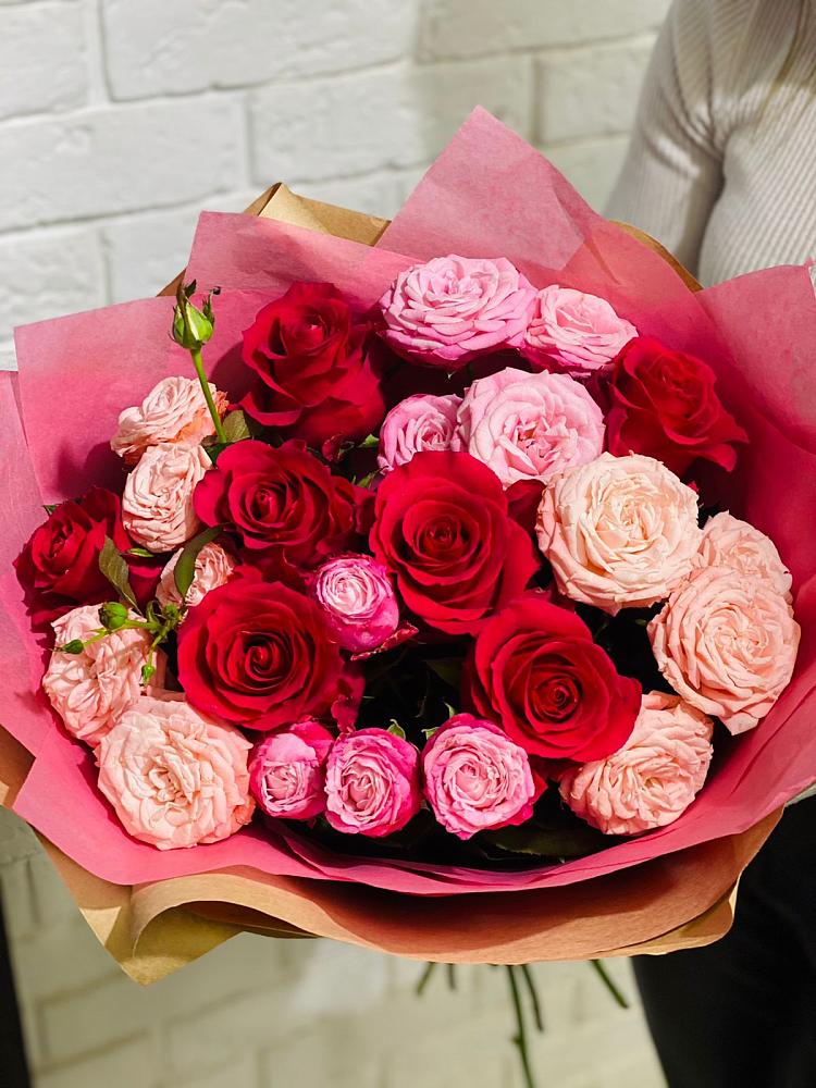 Букет цветов из: Розы в Новодонецкой