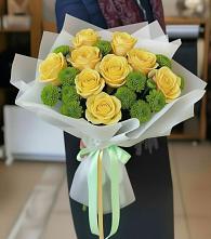 Букет цветов из:  Хризантемы и Розы в Новодонецкой