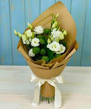 Букет цветов из:  Хризантемы и Лизиантусы #REPLACE_PRED# Новодонецкой