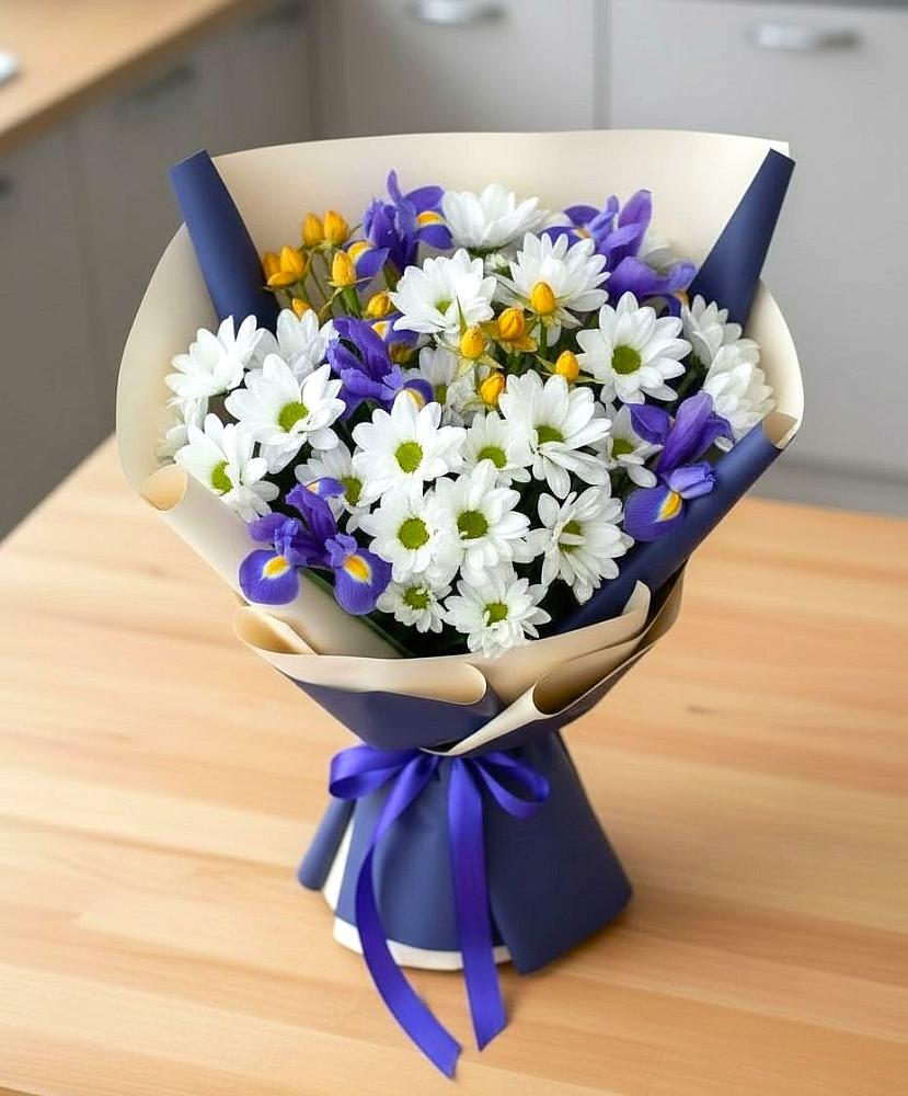 Букет цветов из: Розы, Ирисы и Хризантемы в Новодонецкой