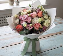 Букет цветов из:  Розы, Лизиантусы и Гвоздики в Новодонецкой