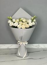 Букет цветов из:  Розы и Лизиантусы в Новодонецкой